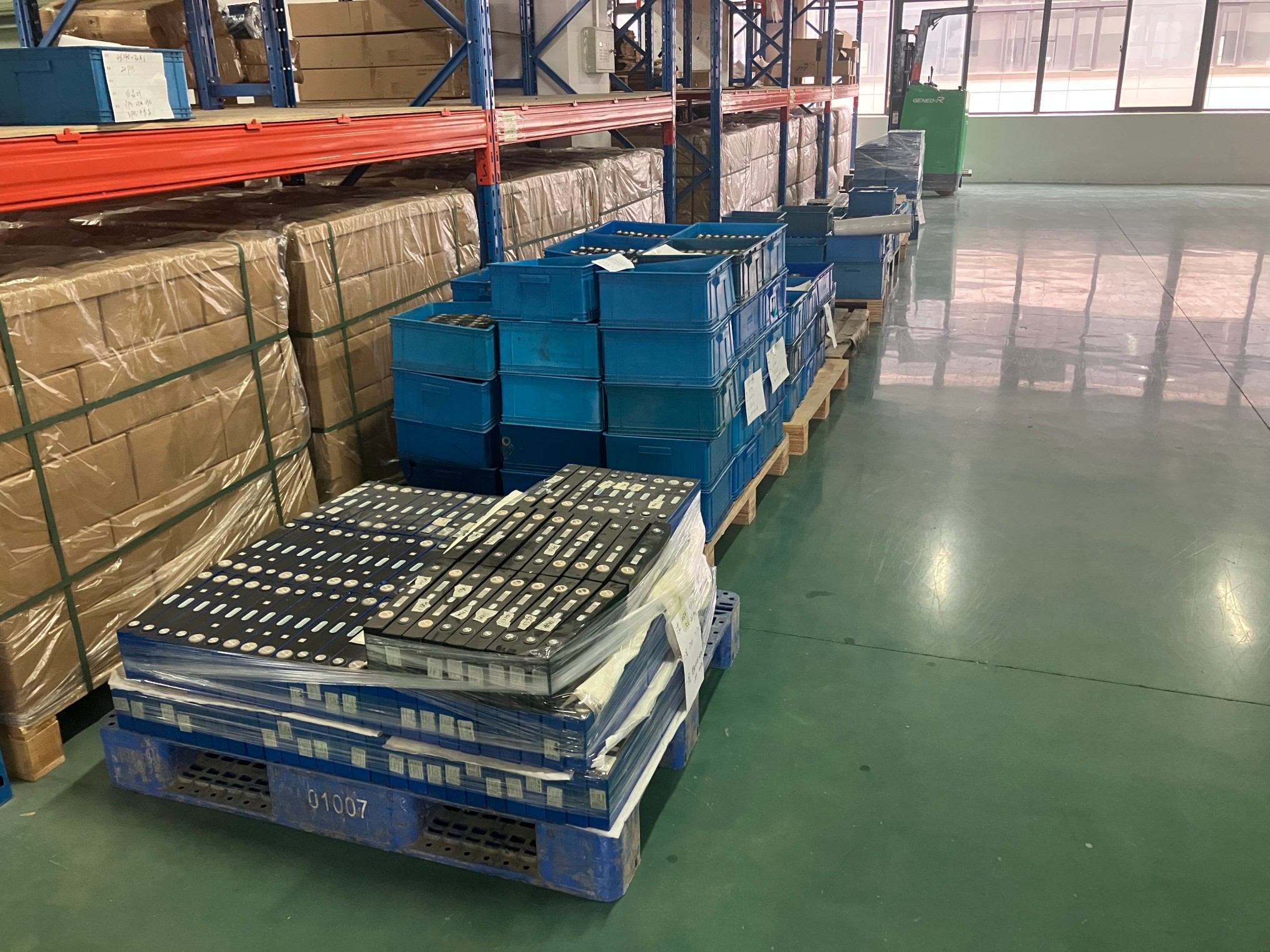 亚涛讯工厂物料
